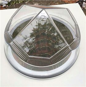 晶瑩剔透的鉆石形采光罩子 晶瑩剔透的鉆石形采光罩