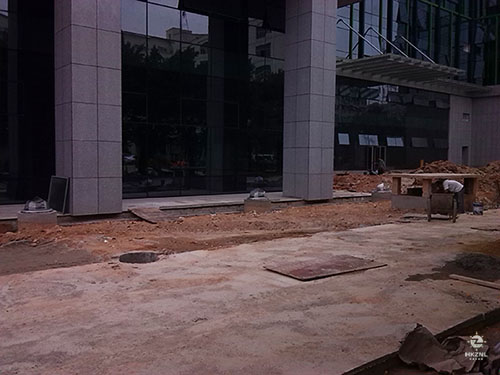 導(dǎo)光管采光系統(tǒng)施工現(xiàn)場(chǎng) 導(dǎo)光管采光系統(tǒng)施工現(xiàn)場(chǎng)